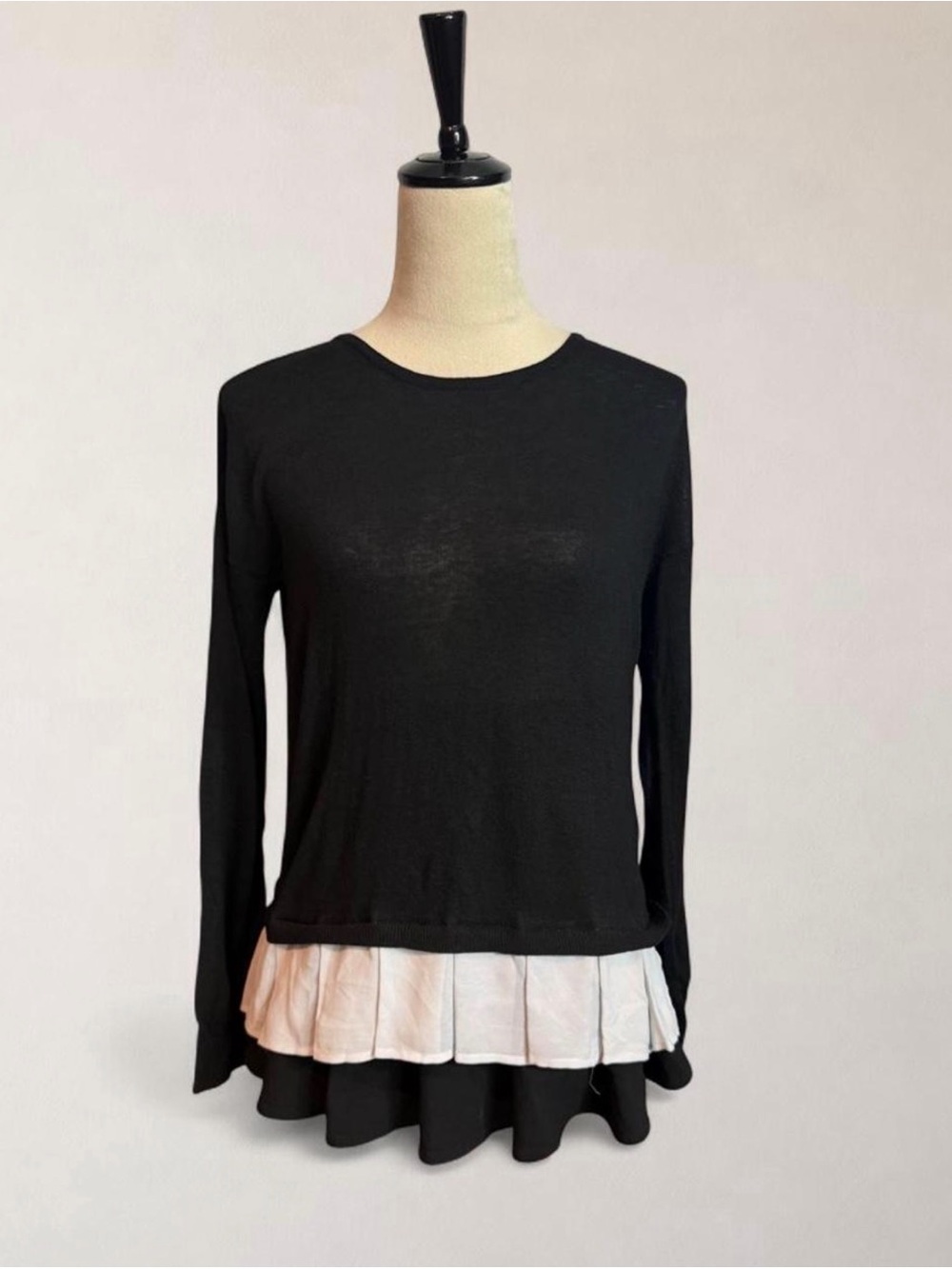 Cable & Gauge Black Long-Sleeve Top with Cream Ruffle Hem